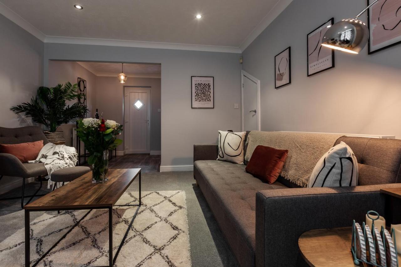 Curlew - 3 Bedrooms Wi-Fi, Parking, Contractors Thornton  Dış mekan fotoğraf