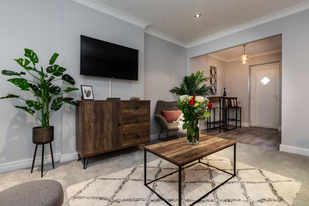 Curlew - 3 Bedrooms Wi-Fi, Parking, Contractors Thornton  Dış mekan fotoğraf